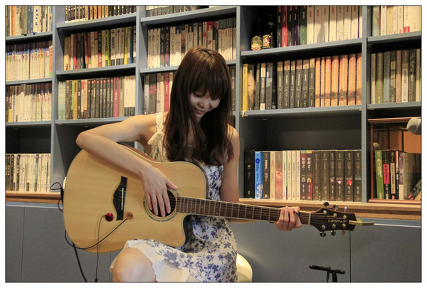 【新北市林口】好書。好咖啡。好舒服-☺書浮咖啡CAF'E Comfortable☺