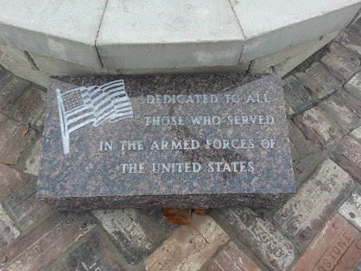 Veterans' Memorial Circle