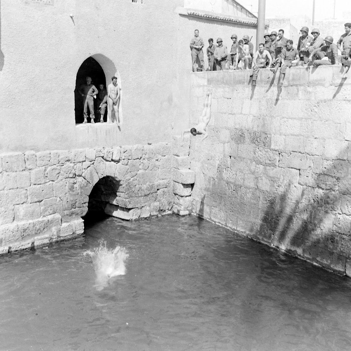 Soldiers Swim In Roman Baths At Gafsa Eliot Elisofon — Google Arts