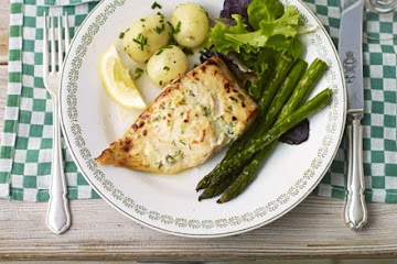 Fresh salmon with dill & capers