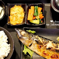 百八魚場 - 平價生魚片丼飯定食