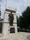 M. Kemal Atatürk Heykeli