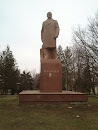 Памятник В. Ленину