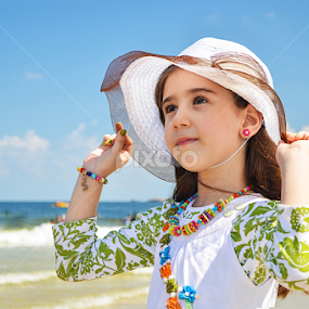 Elesar in Alex by Morhaf Aljanee - Babies & Children Child Portraits