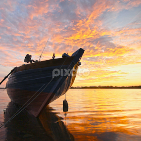 so tired by Goez RIADI - Transportation Boats