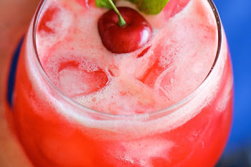 Sparkling Cherry Lemonade