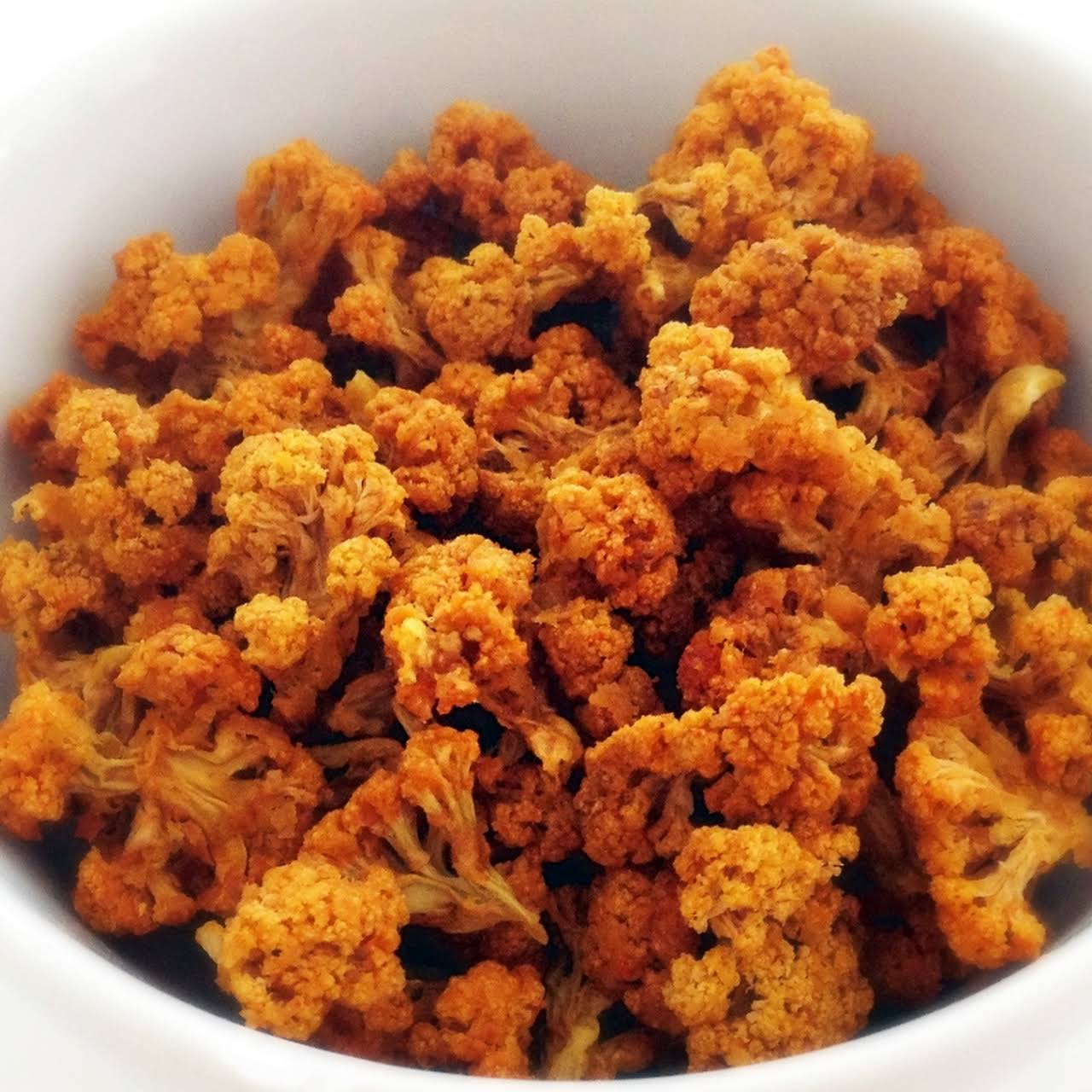 Cheesy Cauliflower Popcorn [Vegan, Raw, Gluten-Free]