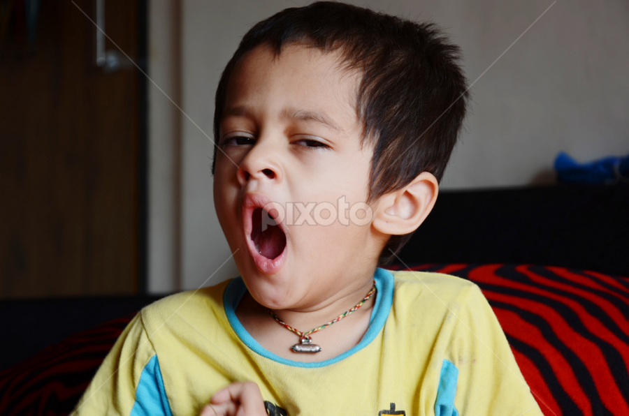 yawning children
