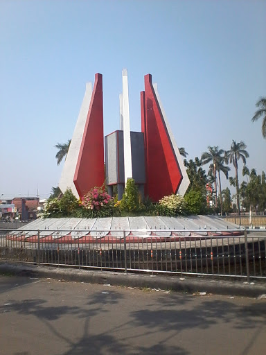 Alun - Alun Mojokerto Statue