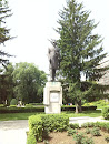 Statuie Titu Maiorescu