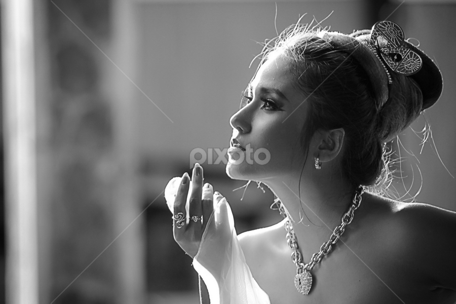 Maya by Akhi Q-Moet - People Portraits of Women