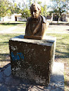 Busto Mariano Moreno