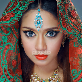 Beauty of India by Amin Basyir Supatra - People Fashion