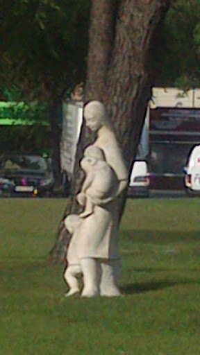 Escultura Plaza Moratalaz