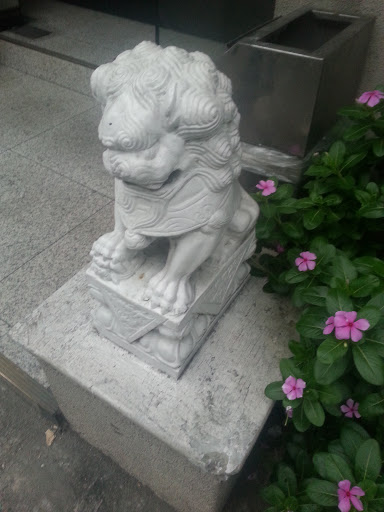 Little Lion Guardian Sculpture