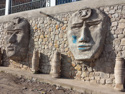 Big Stone Faces