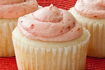Simple White Cupcakes