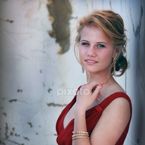 Sunset in my heart by Wimpie Theron - People Portraits of Women