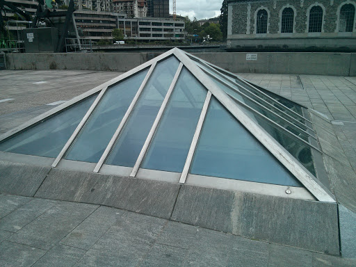 Glass Pyramid C