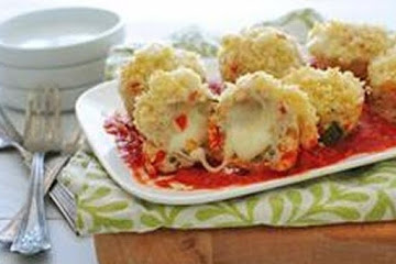 Mini Chicken Parmesan Meatloaf Cupcakes