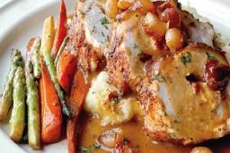 Pork Tenderloin Roast with Apple, Onion and Garlic Gravy