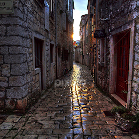 by Petar  Botteri - City,  Street & Park Neighborhoods