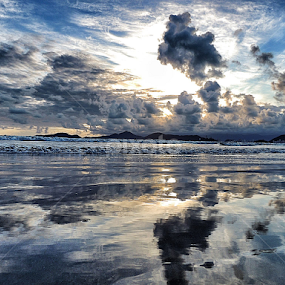 Espelho - Ponta da Praia - Santos/SP by Edson Leguth - Landscapes Beaches