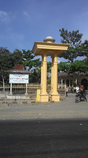 Gapura Masjid Sidorejo