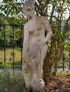 Estatua de mujer romana