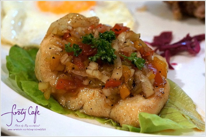 從早餐到晚餐的紫色魅力‧Forty Cafe