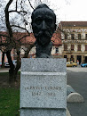 Aleja velikanov pred Univerzo v Mariboru