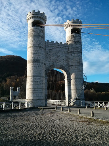 Pont De La Caille
