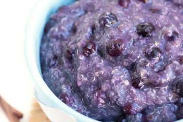 90-Second Blueberry Breakfast Quinoa