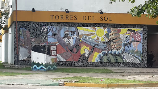 Mural Torres Del Sol