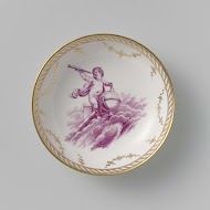 Schotel met een putto op wolken