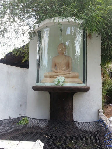 Buddha Statue of Pokuna Road