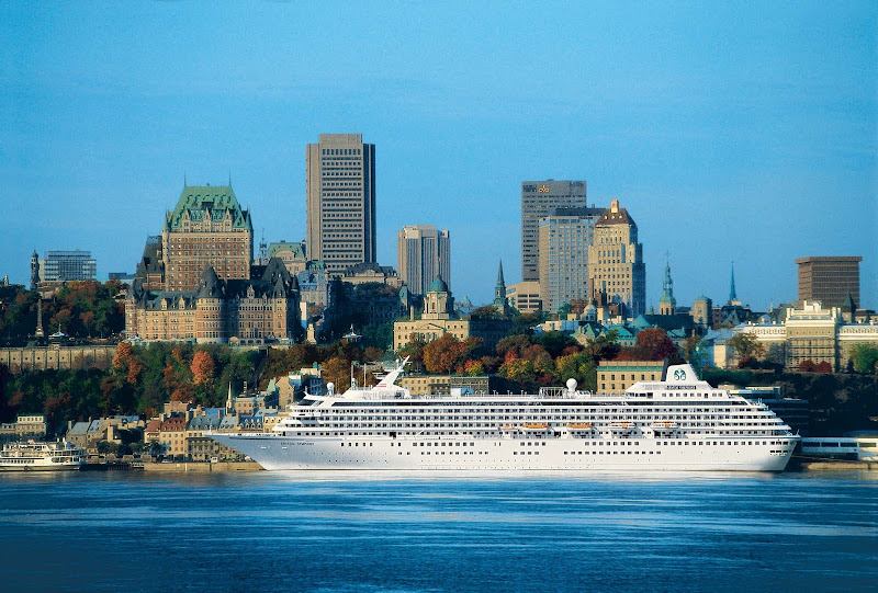 Crystal Symphony calls on Quebec City, Canada.