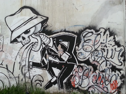 Graffiti: Esqueleto De Smoking Vomitando