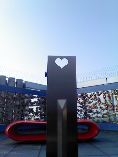 Heart Bar (ルミデッキ   空中庭園屋上)