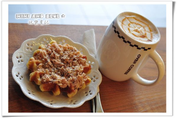 OVEN coffee烤香(台中中港店)，金典酒店側門