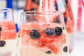 Recipe: 4th of July Wine Sparklers