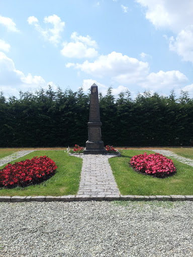 Monument aux enfants de Bray En Val