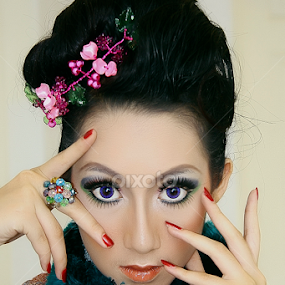 by Iqbal Al-jud - Novices Only Portraits & People