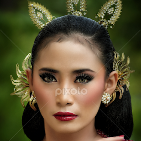 by Herry Aiyumi - People Portraits of Women