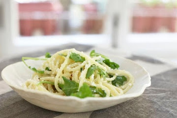 Lemon Ricotta Spaghetti with Arugula
