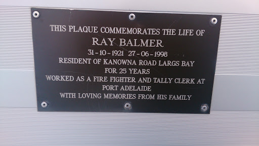 Memorial to Ray Balmer