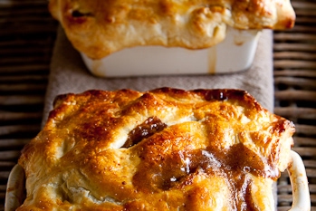 Steak and mushroom pot pie