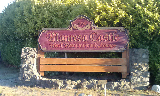 Manresa Castle Portal