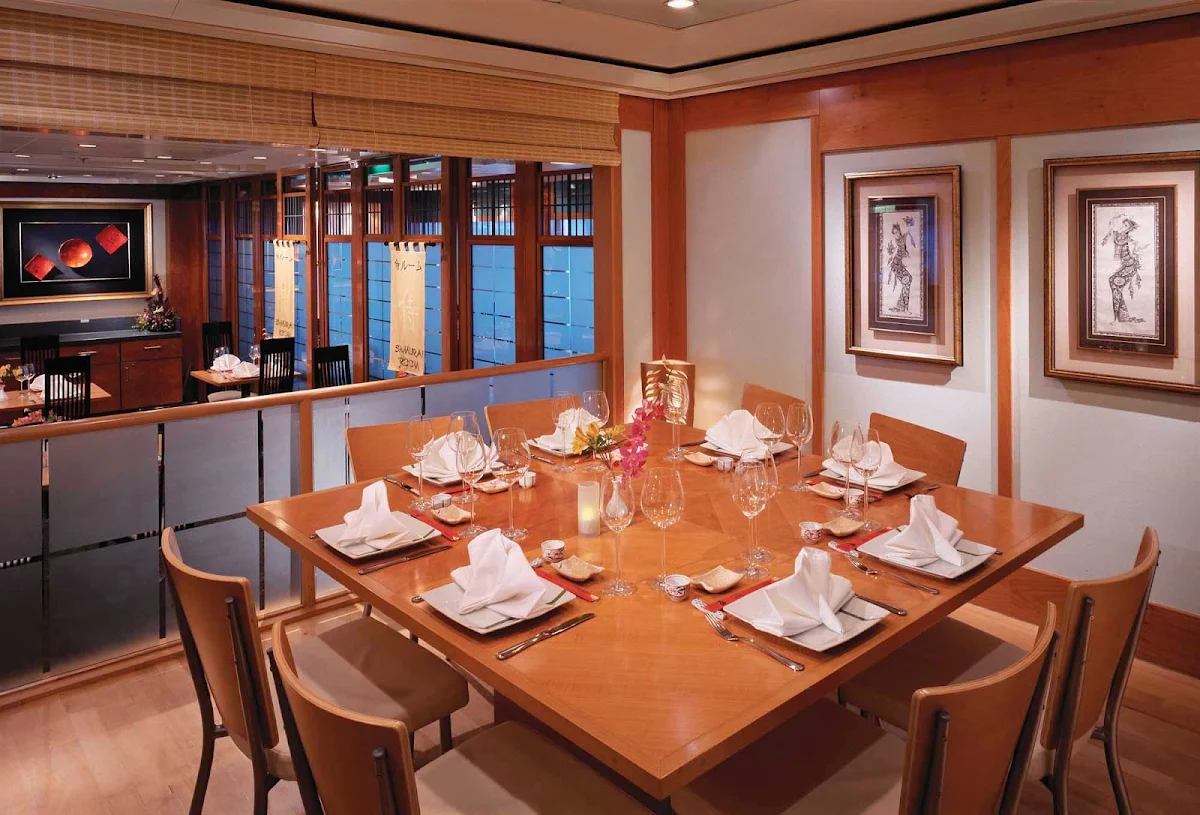Norwegian-Spirit-dining-Shogun - The cozy Shogun Asian Restaurant, on deck 8 of Norwegian Spirit, serves authentic Japanese, Chinese and Thai dishes.
