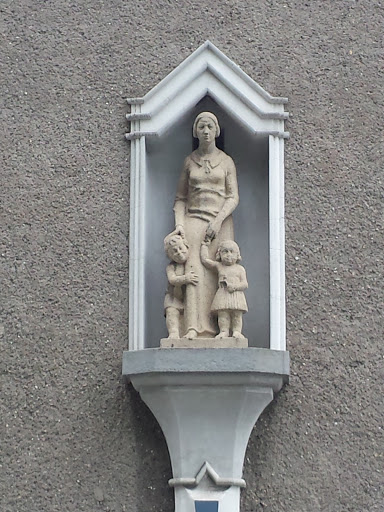 Statue Mutter Mit Kindern 